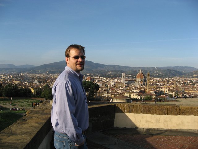 Fort Belvedere-12.JPG - The pathway around the perimeter of the fort gives visitors breathtaking views of Florence's skyline as well as the Tuscan hills beyond.